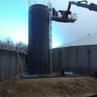 Vikar: Montagearbejde - opsætning af stige på silo