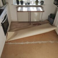 Lægning af gulv i køkken